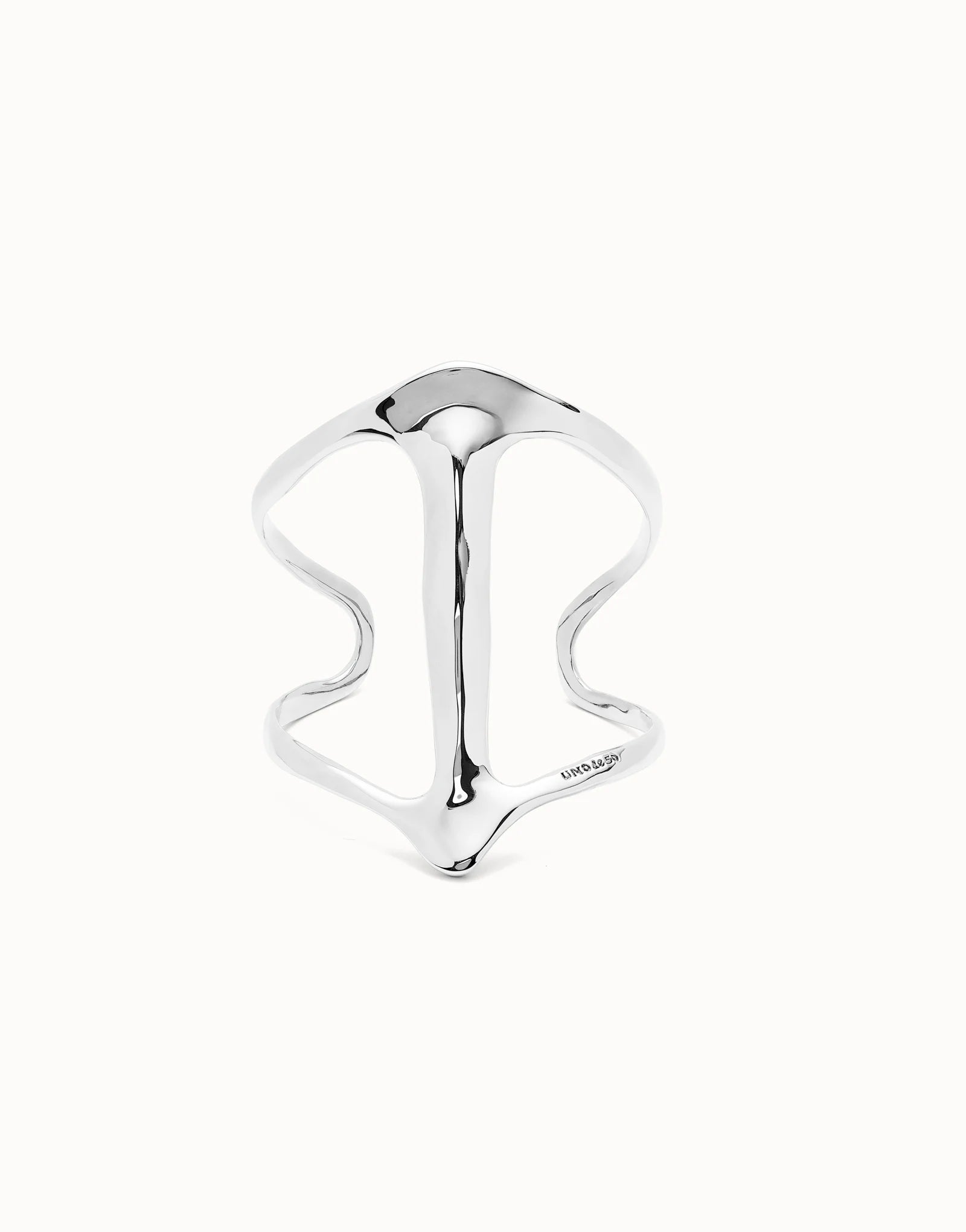 UNO DE 50- Cuff bracelet with manta ray structure