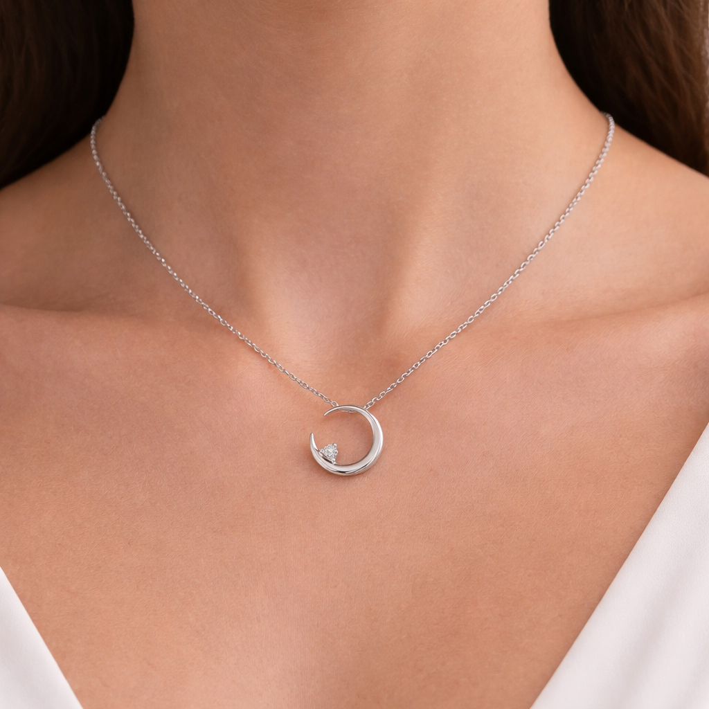 LAFONN- Crescent Moon Necklace