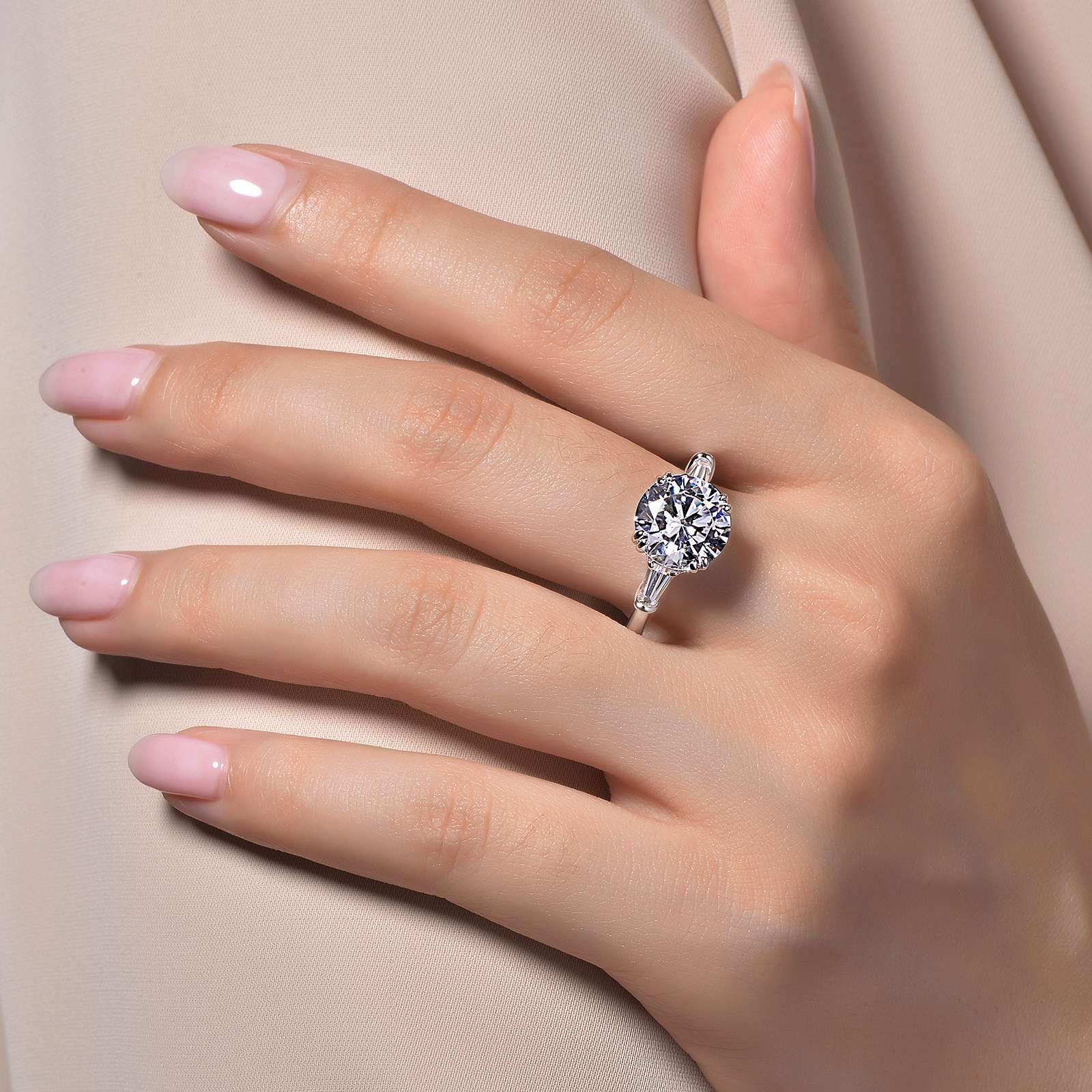 LAFONN- Classic Three-Stone Engagement Ring