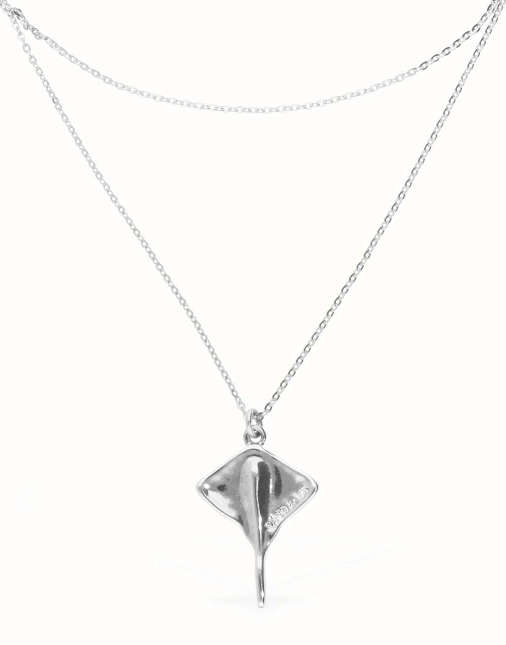UNO DE 50- Multi strand chain necklace with manta ray