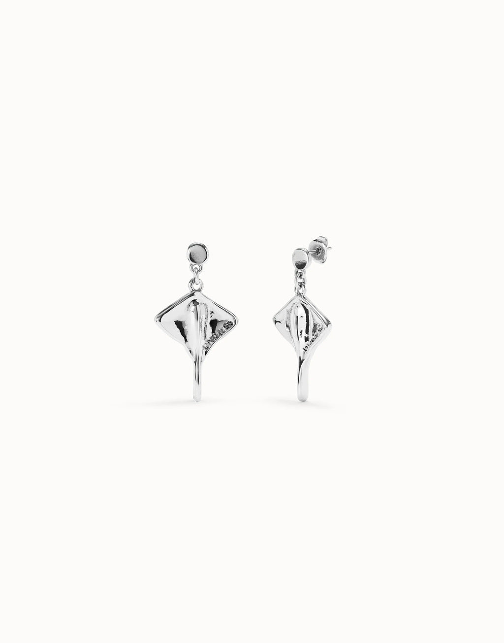 UNO DE 50- Manta ray-shaped drop earrings