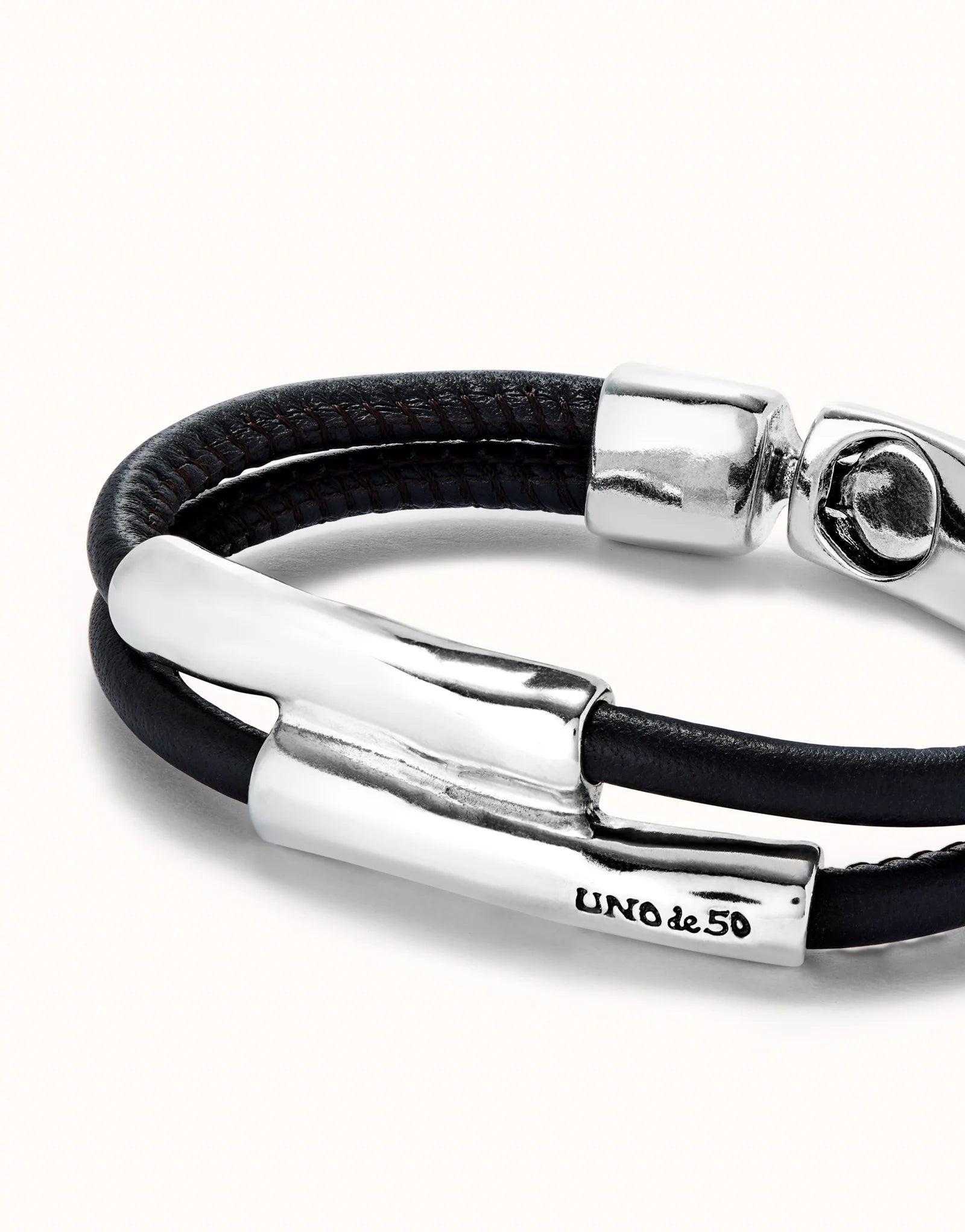 UNO DE 50- Double strand lether bracelet with two tubes