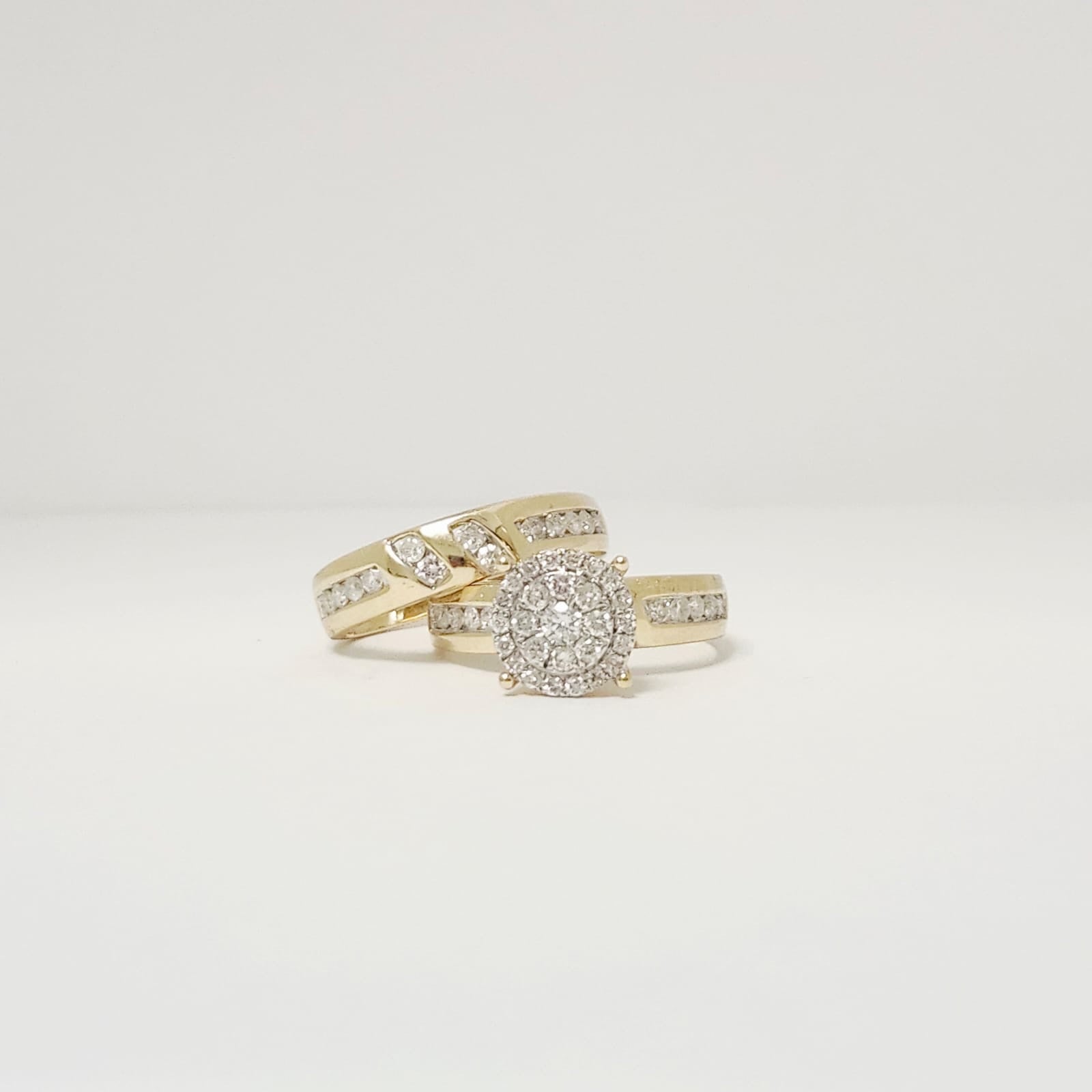 Diamond- Round Cut Wedding Set image 1
