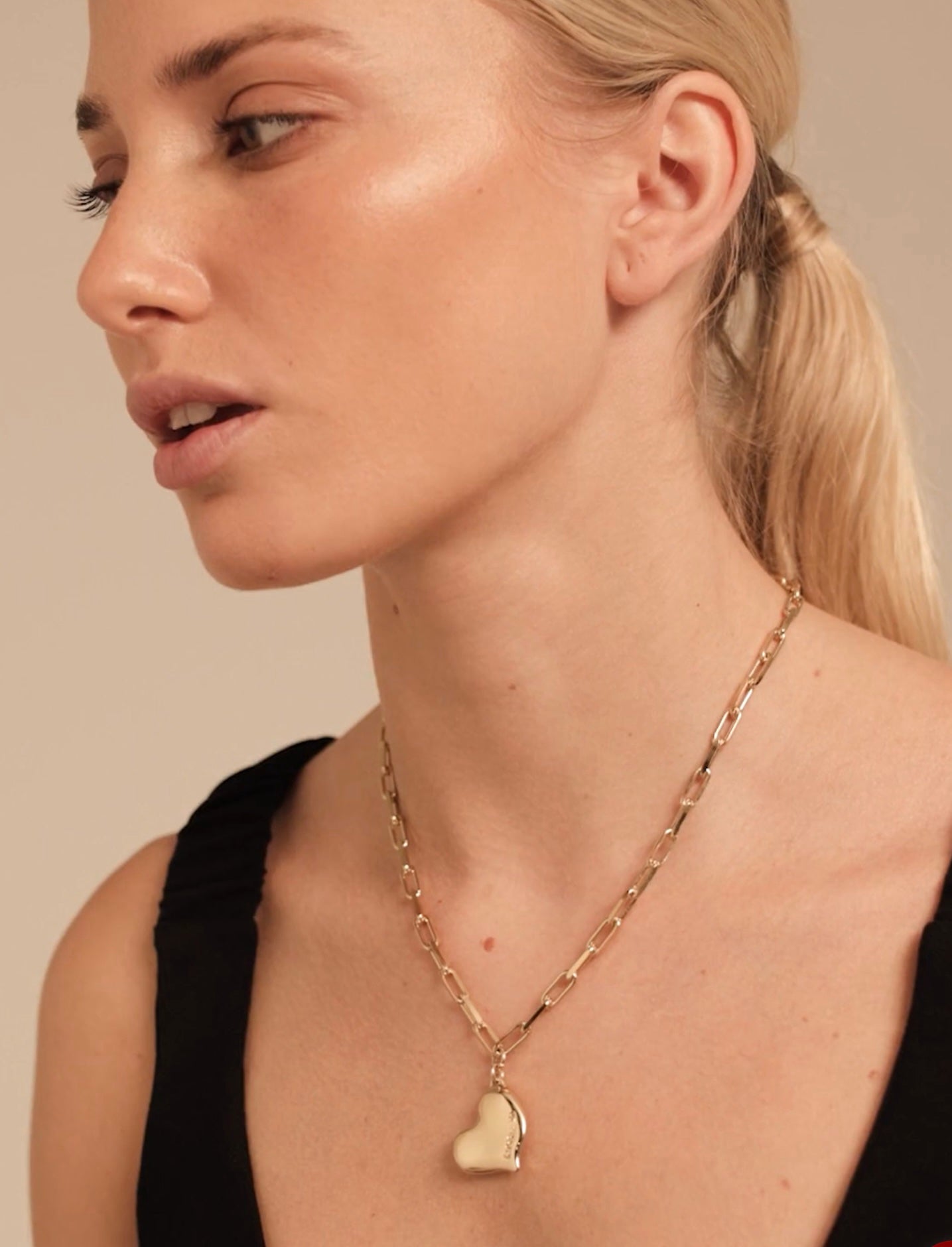 UNO DE 5O- Link chain necklace with heart- Gold image 1